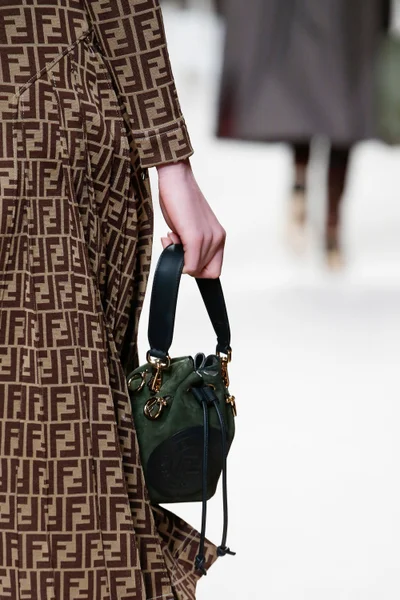 Look 71